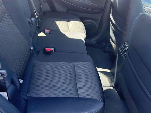 Used 2019 Nissan Rogue SV w/ Premium Package AWD/4WD image 24