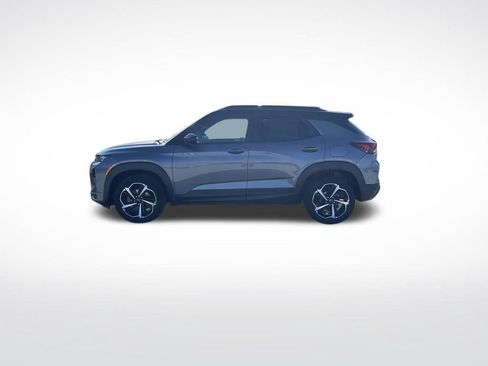 Used 2021 Chevrolet TrailBlazer RS w/ Sun and Liftgate Package AWD/4WD image 2
