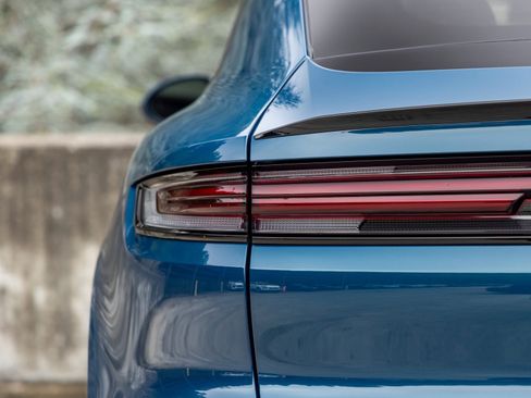 New 2026 Porsche Cayenne Coupe image 18