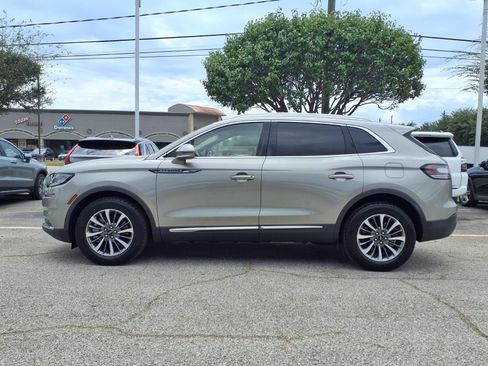Used 2023 Lincoln Nautilus AWD image 24