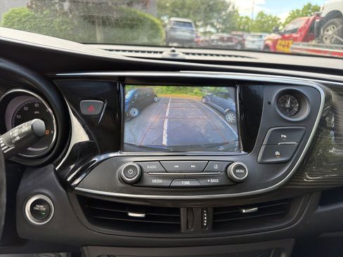 Used 2019 Buick Envision Essence AWD/4WD image 27