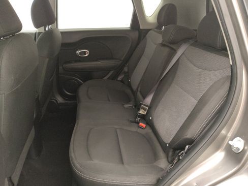 Used 2018 Kia Soul + FWD image 18