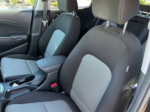 Used 2021 Hyundai Kona SEL AWD/4WD image 15
