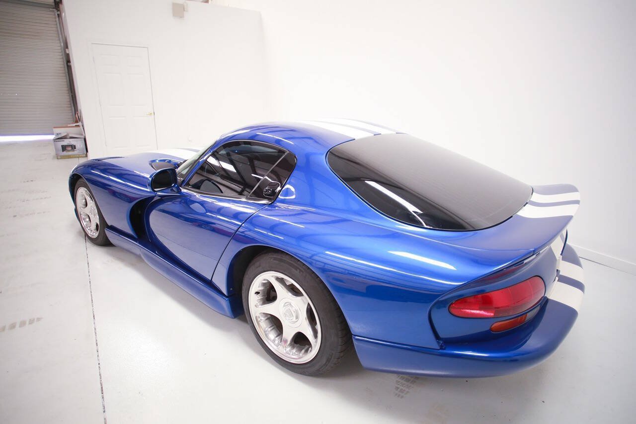 Used 1996 Dodge Viper GTS RWD image 13