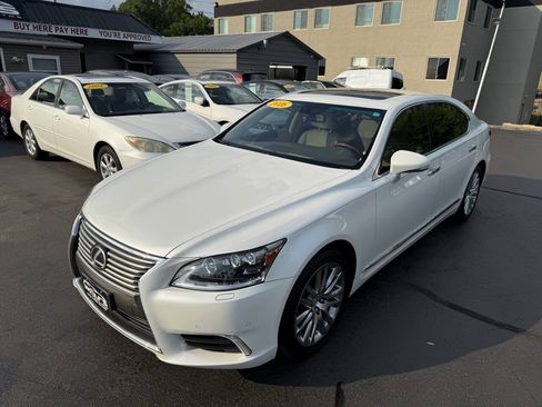Used 2016 Lexus LS 460 L RWD image 2