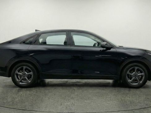 Used 2025 Kia K4 LXS image 11