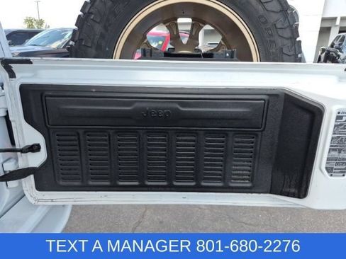 Used 2022 Jeep Wrangler Unlimited Sahara AWD/4WD image 25