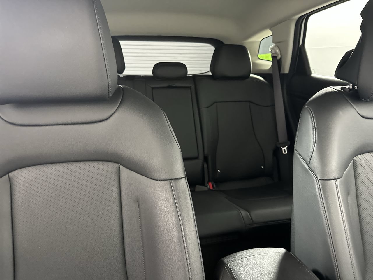 Used 2023 Kia Sportage EX AWD/4WD image 16