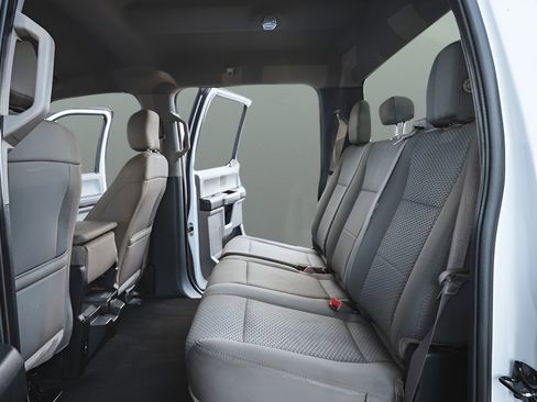 Used 2019 Ford F150 XLT w/ Equipment Group 302A Luxury RWD image 12