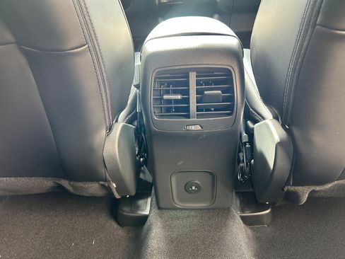 New 2025 Ford Escape SE image 30