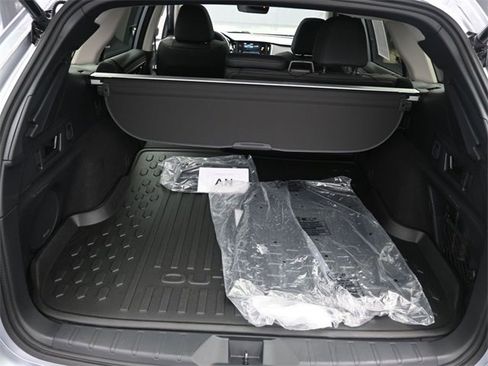 Used 2025 Subaru Outback Onyx Edition w/ Popular Package #2 image 26
