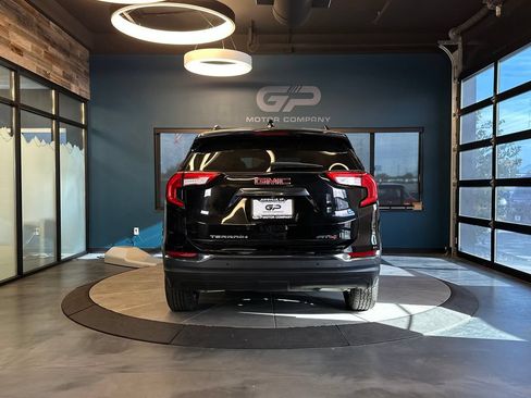 Used 2022 GMC Terrain AT4 w/ Tech Package AWD/4WD image 4