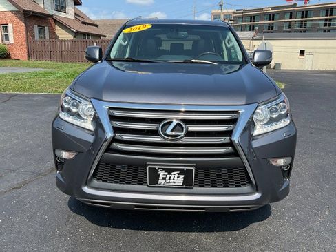 Used 2019 Lexus GX 460 Premium AWD/4WD image 2