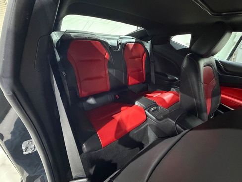Used 2018 Chevrolet Camaro LT RWD image 13