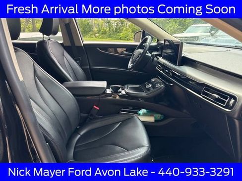 Used 2023 Lincoln Nautilus AWD w/ Premium Package image 16