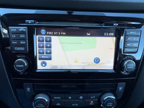 Used 2017 Nissan Rogue Sport SL image 28