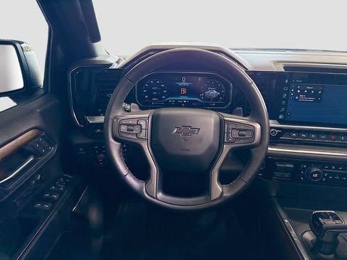 Used 2024 Chevrolet Silverado 1500 High Country w/ Midnight Edition AWD/4WD image 25