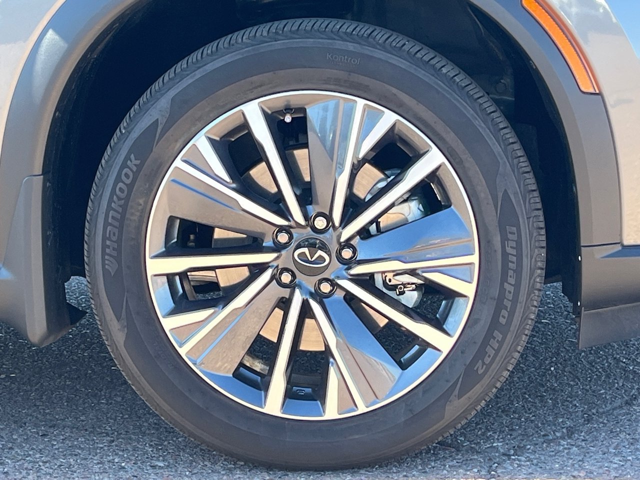 Certified 2026 INFINITI QX60 Luxe w/ Cargo Package FWD image 8