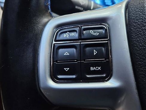 Used 2011 Chrysler 300 Limited RWD image 21