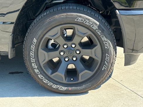 Used 2026 RAM 1500 Express AWD/4WD image 11