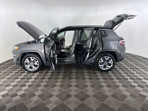 Used 2020 Jeep Compass Limited FWD image 11