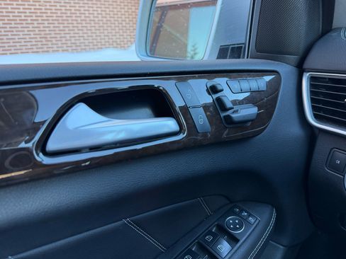 Used 2015 Mercedes-Benz GL 450 GL 450 4MATIC image 28