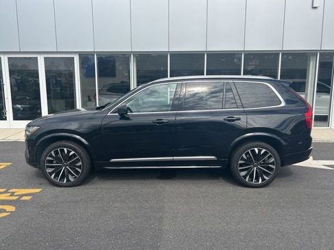 Certified 2025 Volvo XC90 B5 Plus AWD/4WD image 2