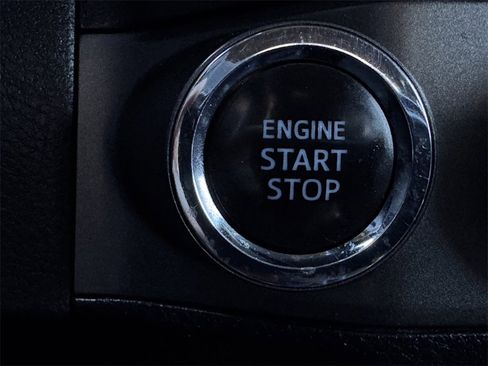 Used 2017 Toyota Tacoma TRD Pro image 23