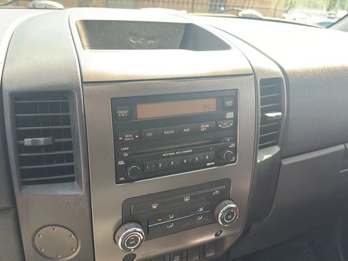 Used 2009 Nissan Titan SE RWD image 19