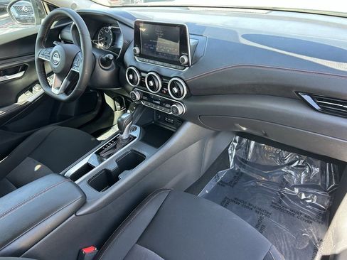 Certified 2025 Nissan Sentra SR image 9