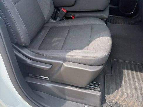 Used 2023 Chevrolet Silverado 1500 LT AWD/4WD image 9