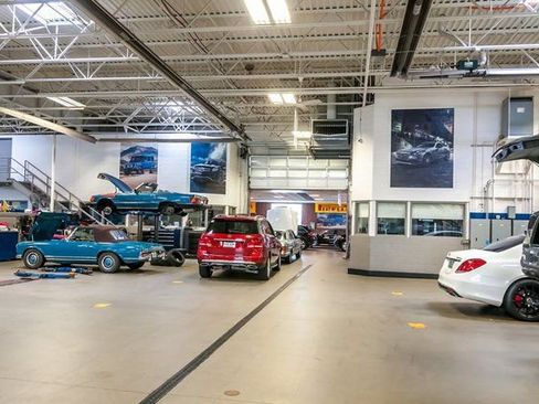 Certified 2023 Mercedes-Benz GLB 250 4MATIC image 38