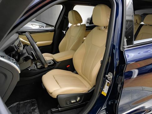 Used 2024 BMW X3 sDrive30i w/ Premium Package RWD image 35