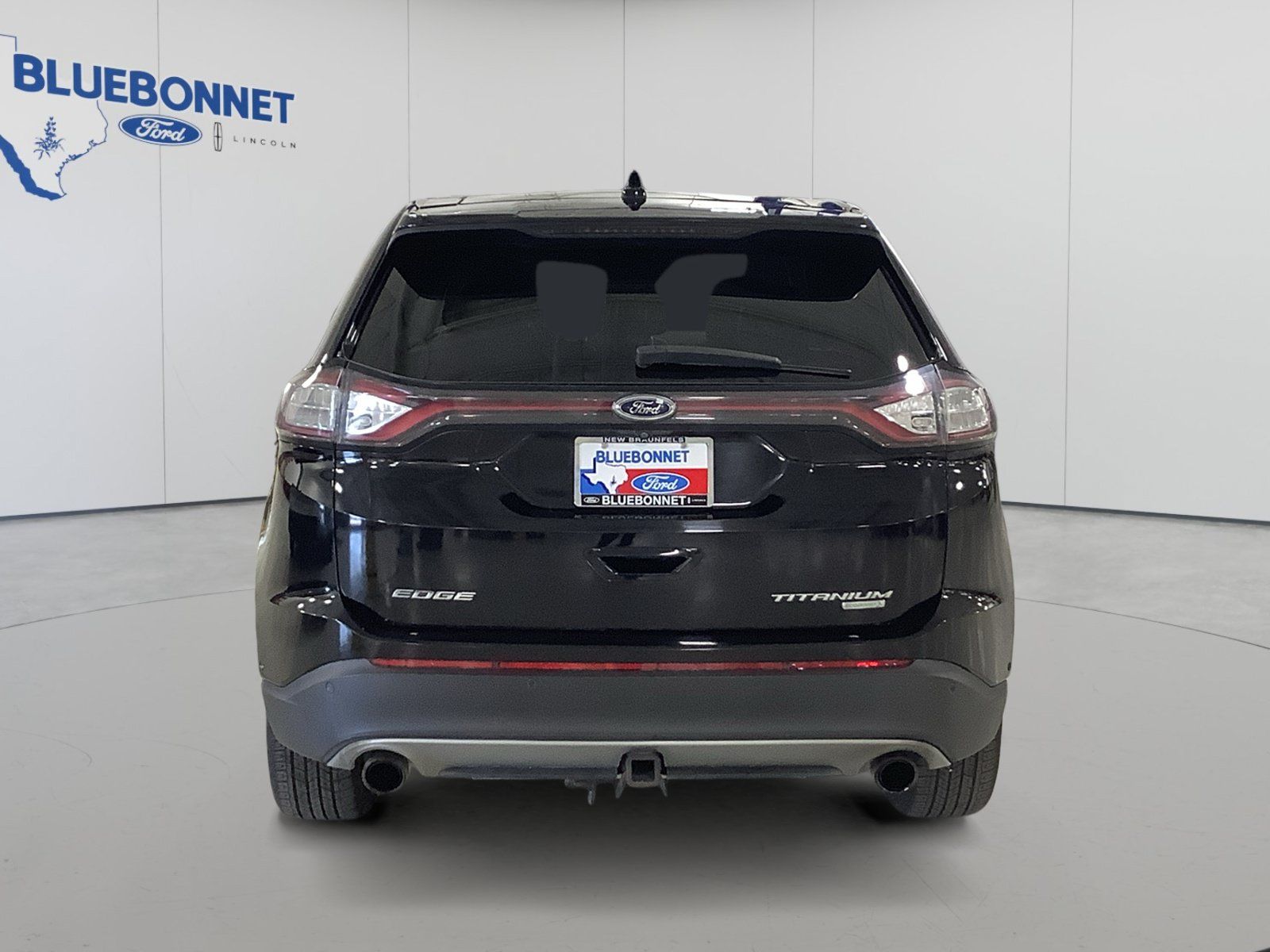 Used 2016 Ford Edge Titanium w/ Equipment Group 302A FWD image 5