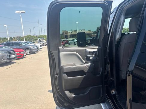 Used 2017 Chevrolet Silverado 1500 W/T w/ Trailering Package AWD/4WD image 29