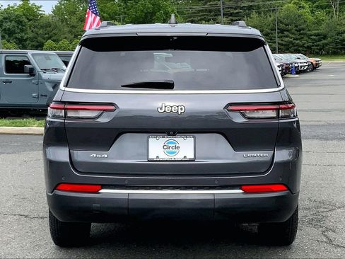 Certified 2023 Jeep Grand Cherokee L Limited w/ Luxury Tech Group II AWD/4WD image 4