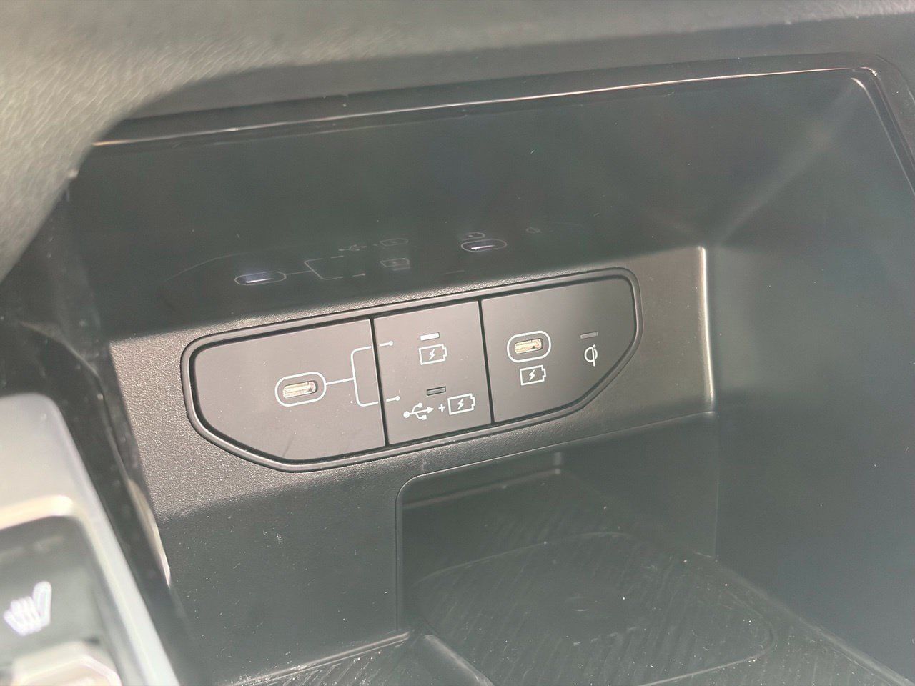 Used 2024 Kia Sorento SX FWD image 9