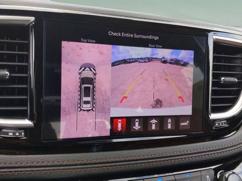 New 2026 Chrysler Pacifica Pinnacle image 35