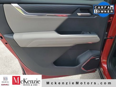 Used 2024 GMC Acadia Elevation FWD image 23