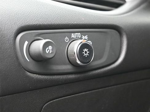 Used 2024 Chevrolet Malibu LT FWD image 18