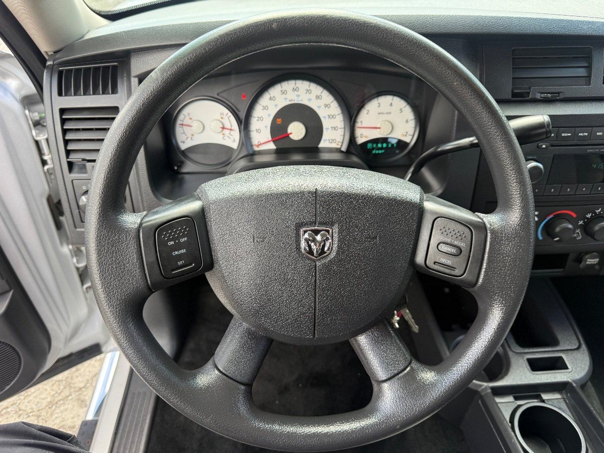 Used 2011 Dodge Dakota Big Horn RWD image 25