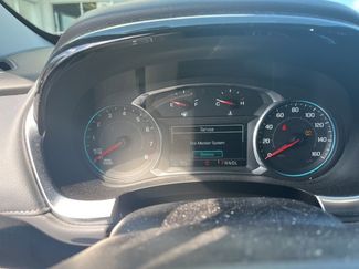 Used 2018 Chevrolet Traverse LT image 1