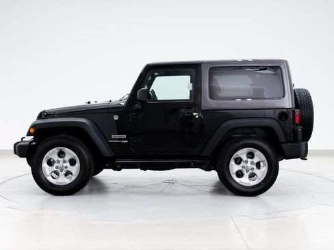 Used 2018 Jeep Wrangler Sport AWD/4WD image 5