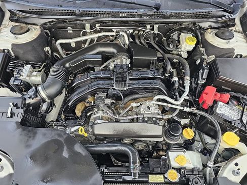 Used 2022 Subaru Outback Limited image 11