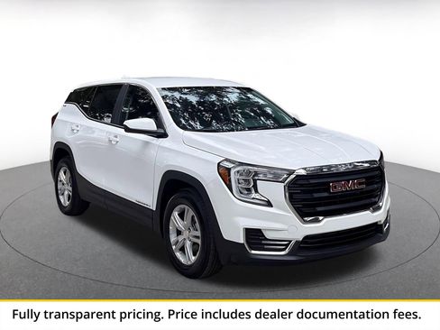 Used 2024 GMC Terrain SLE FWD image 1