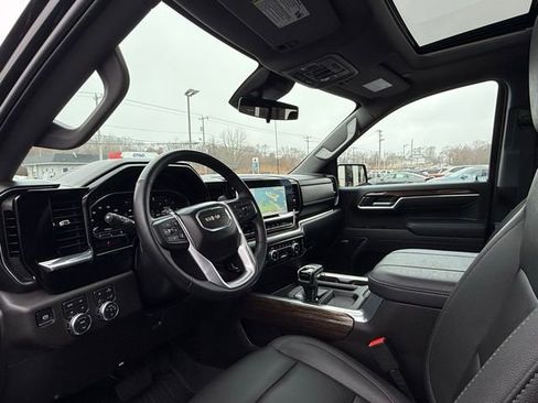 Used 2025 GMC Sierra 1500 Elevation w/ Elevation Premium Package image 14