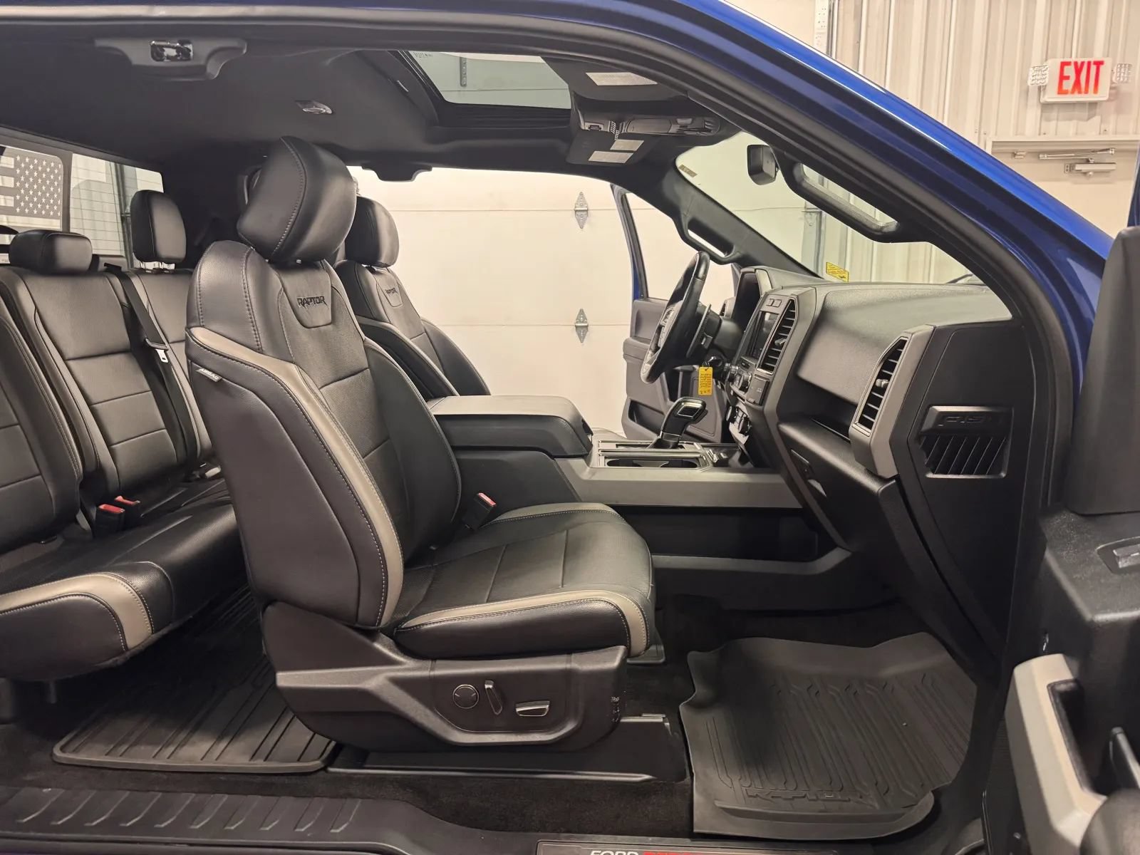 Used 2018 Ford F150 Raptor w/ Equipment Group 801A Mid AWD/4WD image 41