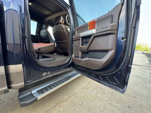 Used 2022 Ford F350 King Ranch w/ Chrome Package AWD/4WD image 25