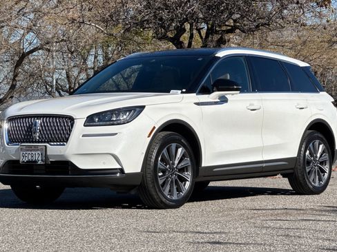 Certified 2022 Lincoln Corsair Reserve w/ Equipment Group 201A image 8