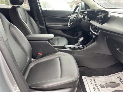 Used 2024 Buick Encore GX Sport Touring image 24